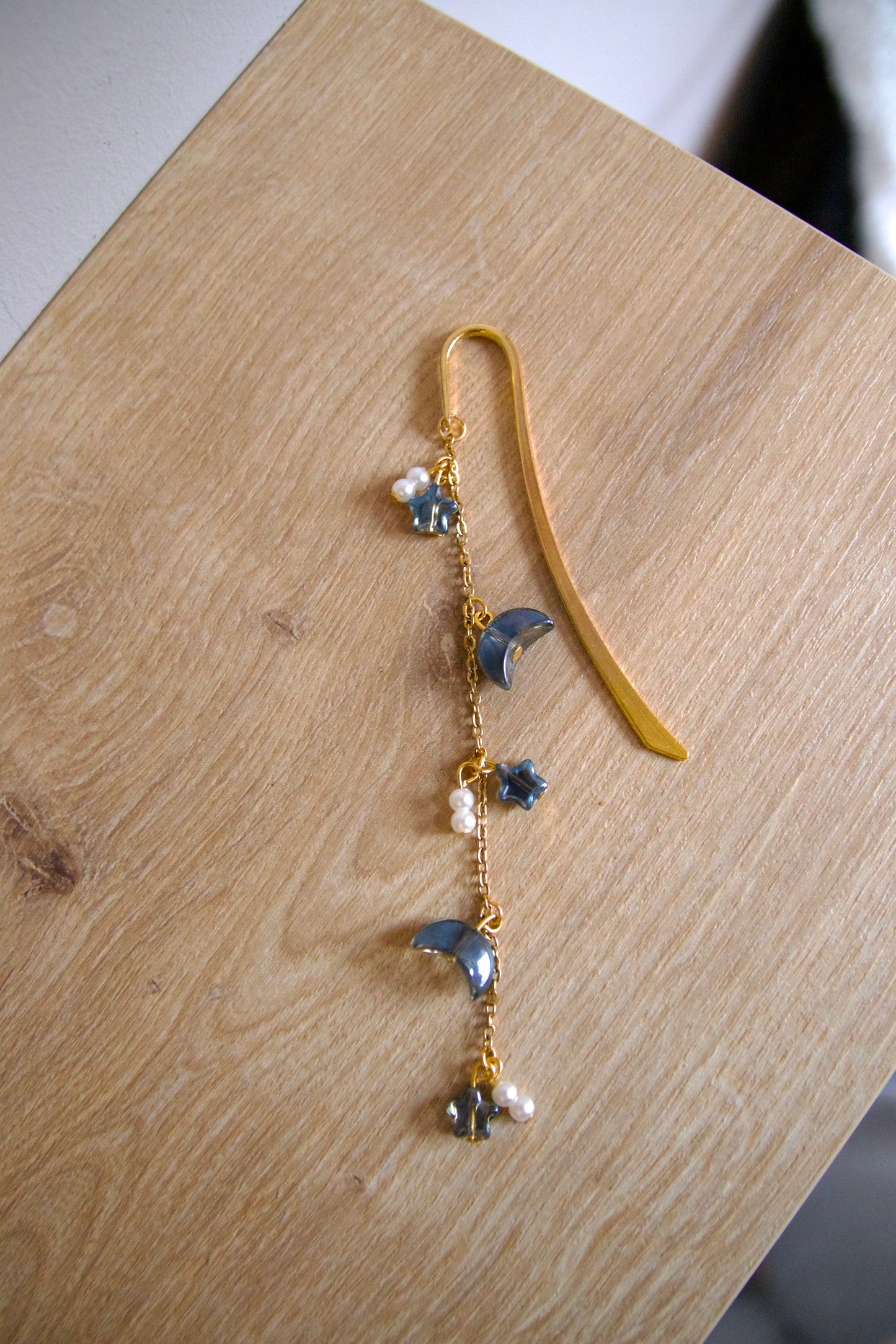 Bookcharm "Night Court"