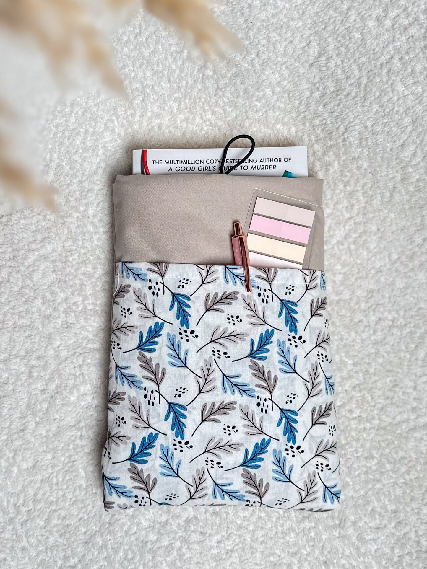 Booksleeve "Neutral Leaves"