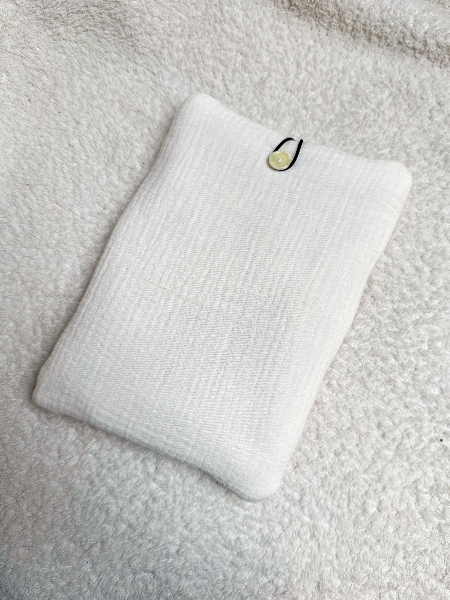 Booksleeve "Neutral Hearts"
