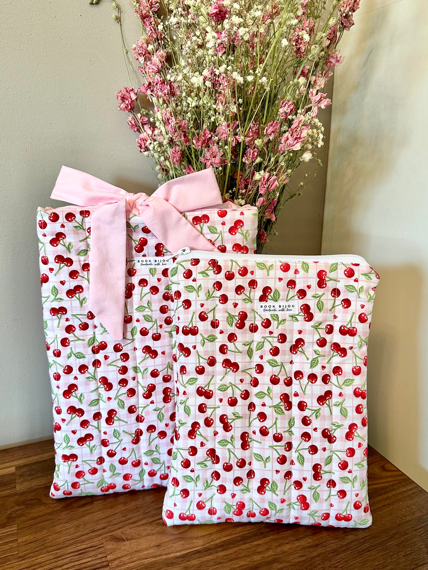 Booksleeve Luxe Strik “Cherry Blossom"