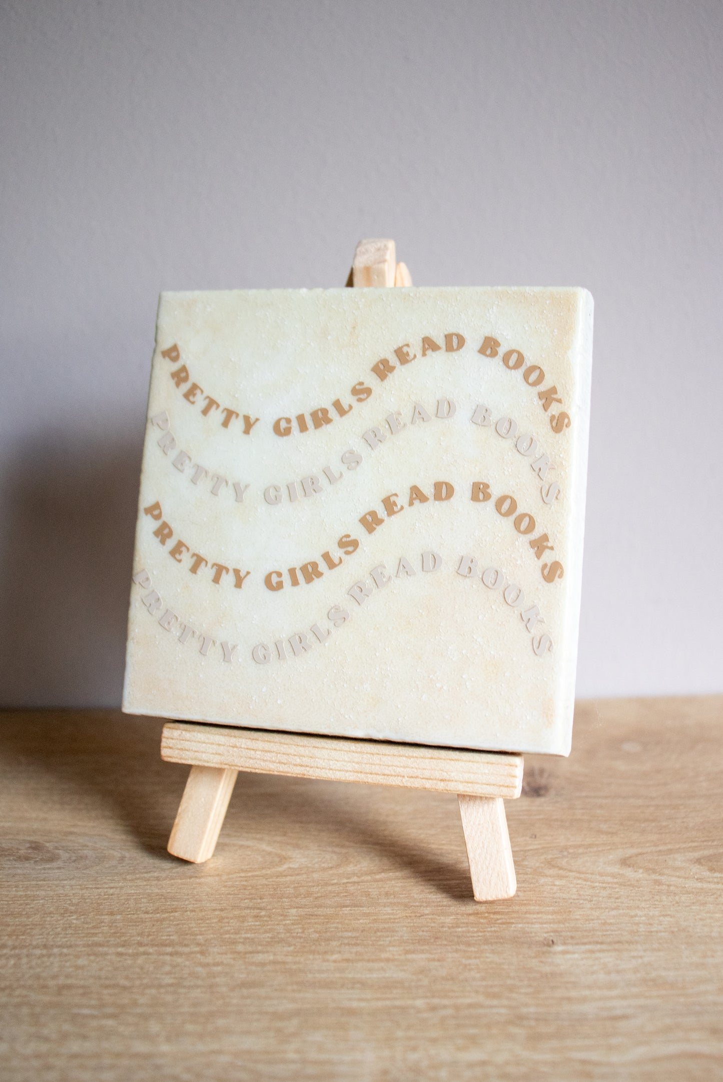 "Pretty Girls Read Books" Quote tile with donkey