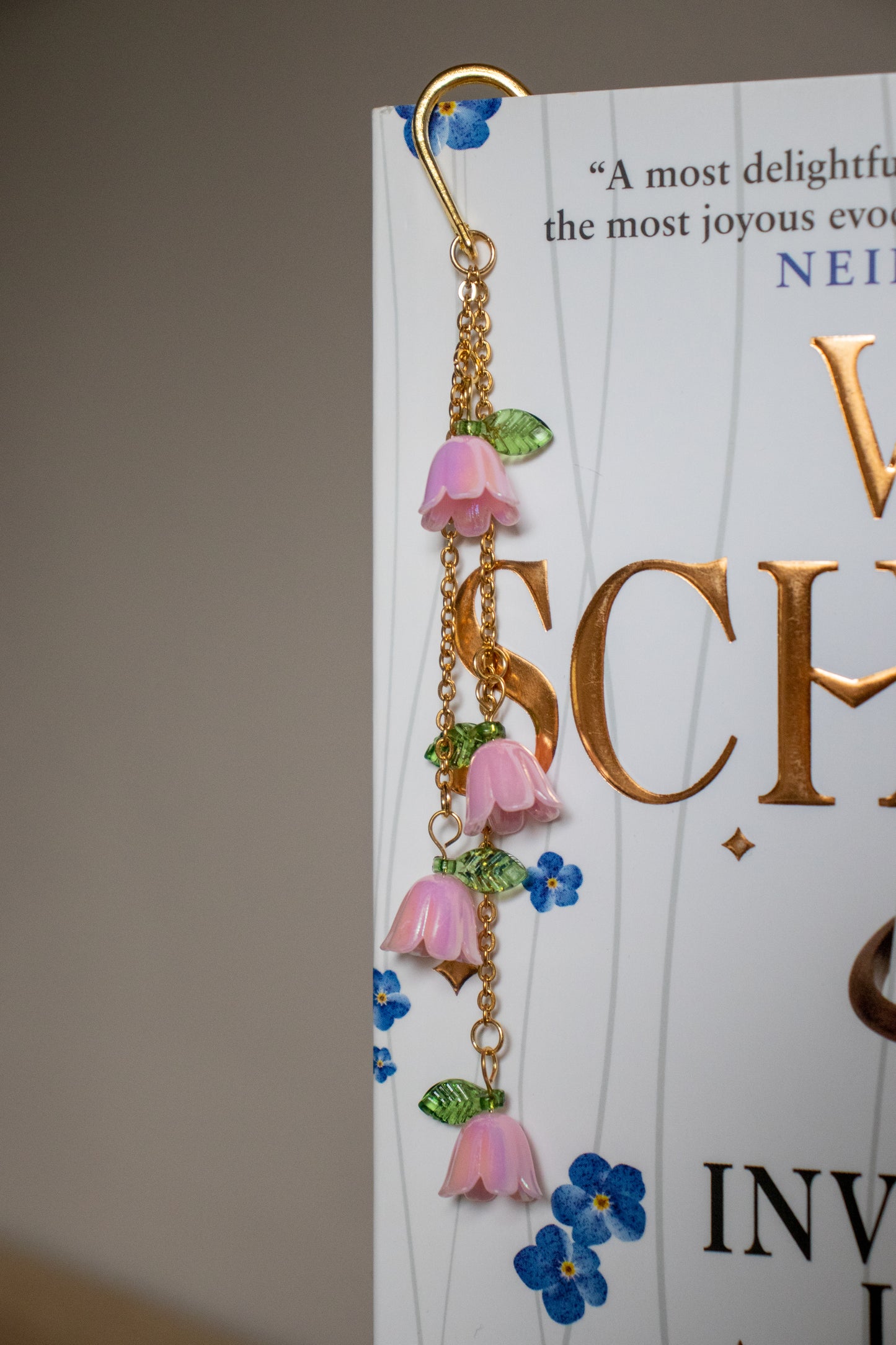 Book charm "Pink flowers"